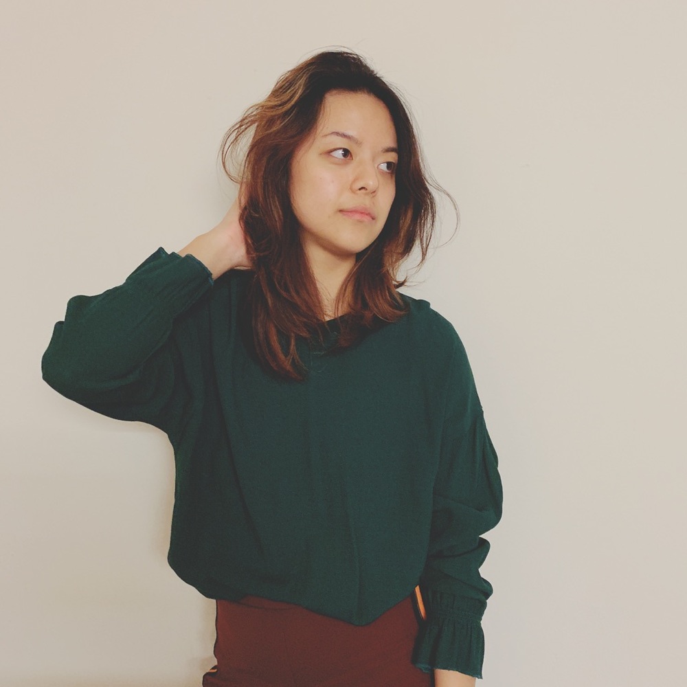 DARK GREEN SUPER CUTE AND COMFORTABLE TOP